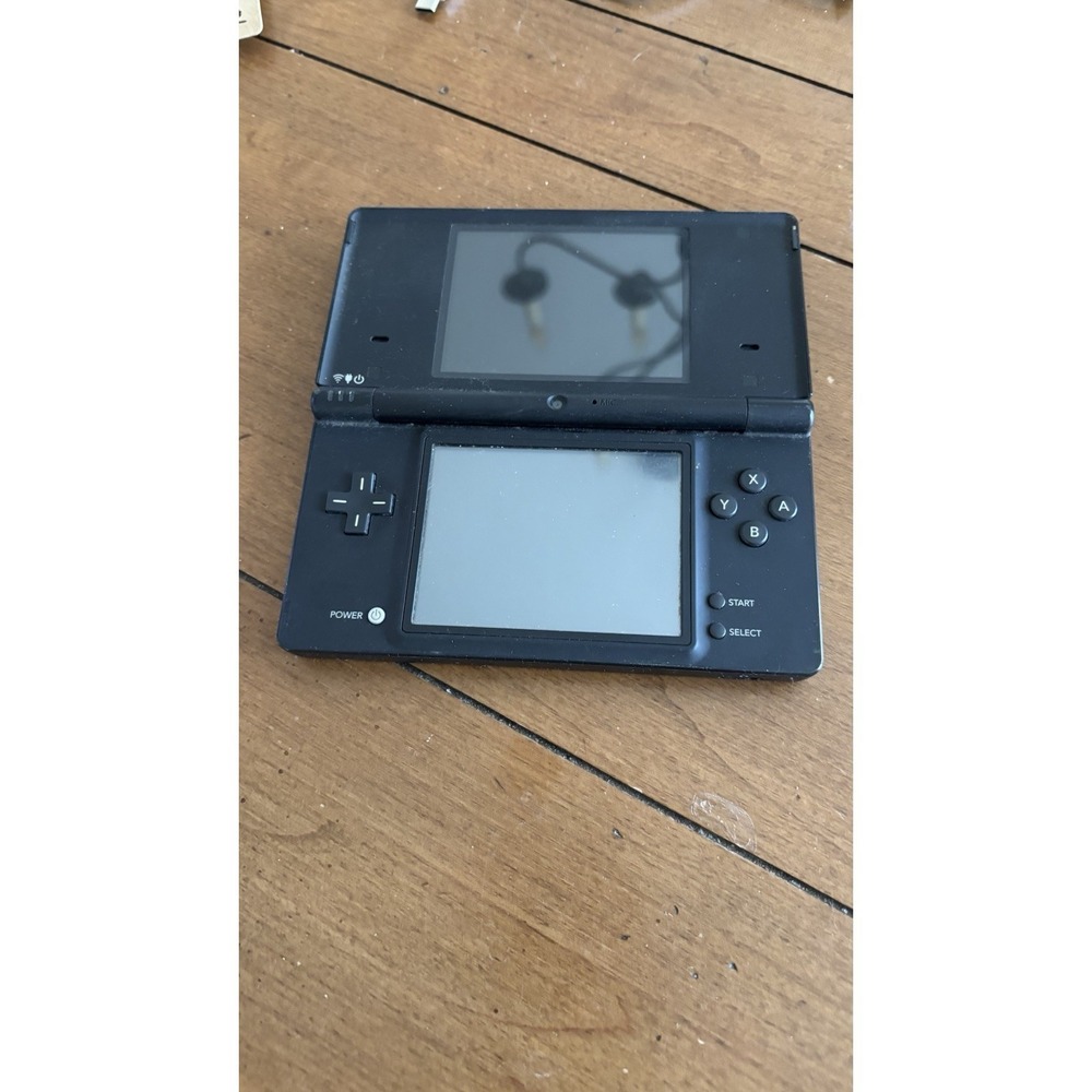 Nintendo DSi Console Black handheld game system tested works no cord